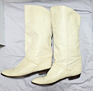 VTG 80s Dingo Ivory Leather Slouch Tall Boots Flat Pointed Toe made Argentina 8B